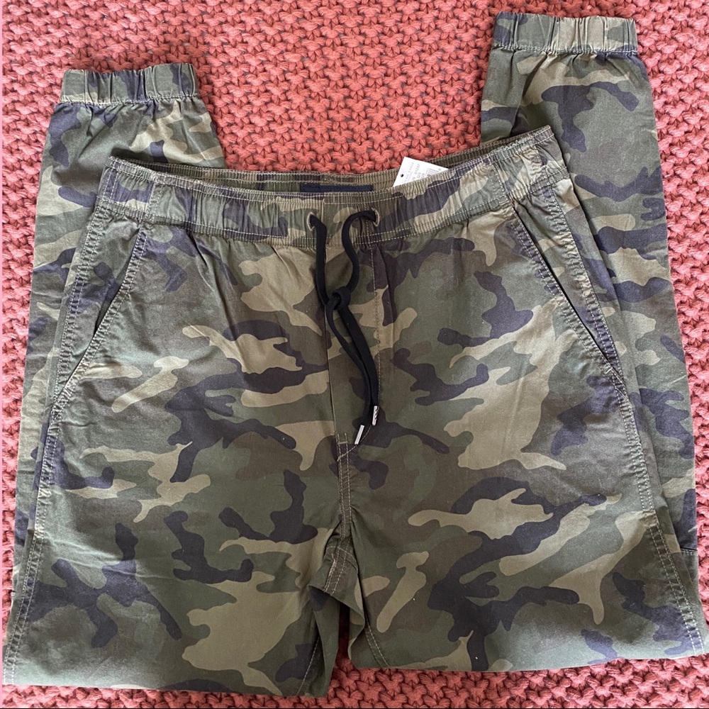 Camo Drawstring joggers! NWT